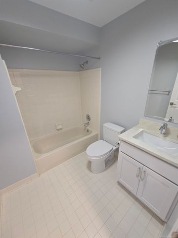 43243 Cape Drive 6, Sterling Heights, MI 48313