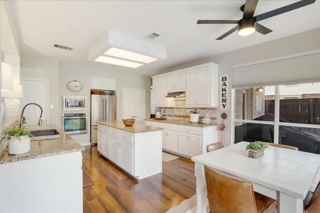 2705 Country Glen Court, Keller, TX 76248