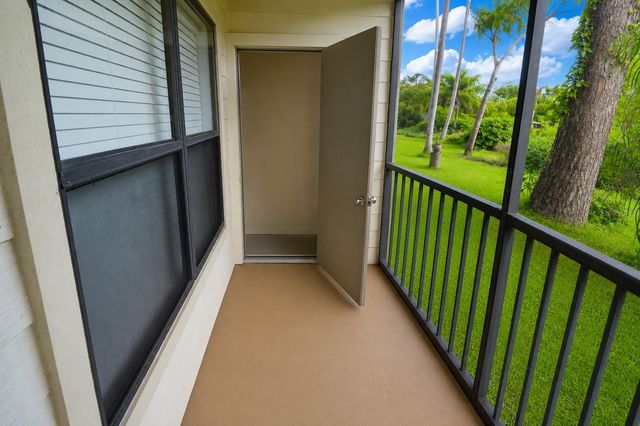 11901 4TH STREET N 6106, St Petersburg, FL 33716