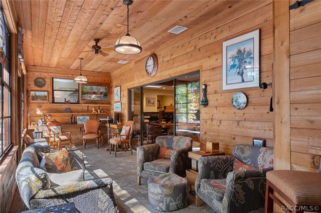 7160 E Gospel Island Road, Inverness, FL 34450