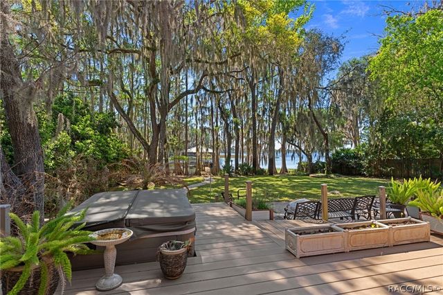 7160 E Gospel Island Road, Inverness, FL 34450