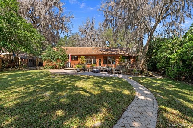 7160 E Gospel Island Road, Inverness, FL 34450