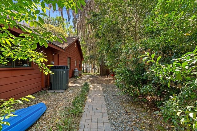 7160 E Gospel Island Road, Inverness, FL 34450