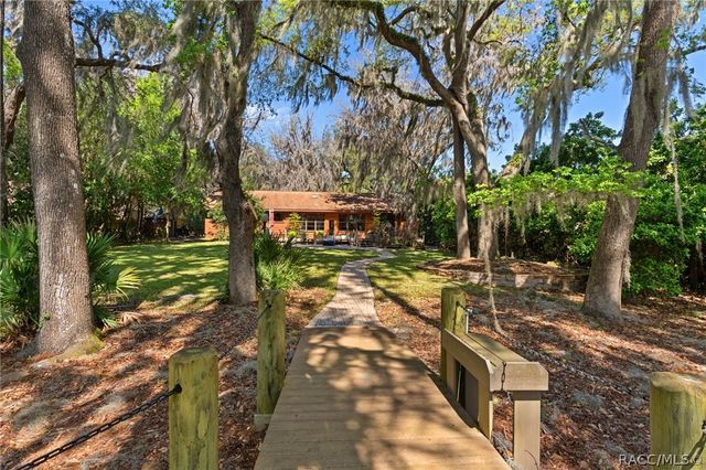 7160 E Gospel Island Road, Inverness, FL 34450