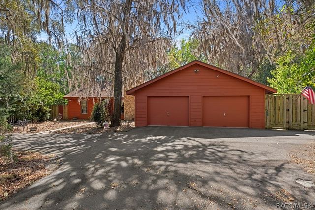 7160 E Gospel Island Road, Inverness, FL 34450