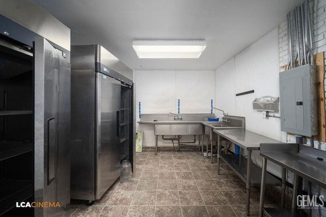 428 Center Street A, Taft, CA 93268