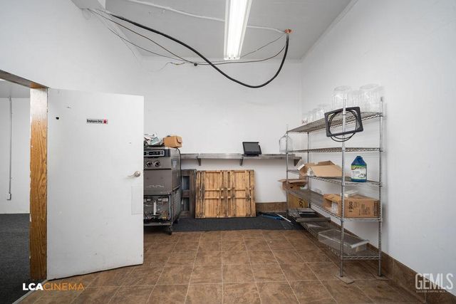 428 Center Street A, Taft, CA 93268