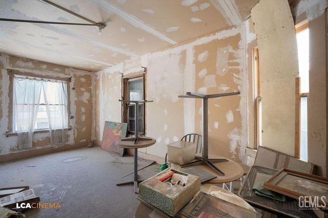 428 Center Street A, Taft, CA 93268