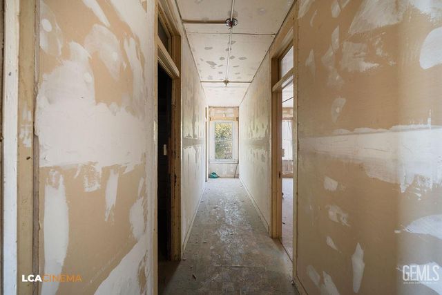 428 Center Street A, Taft, CA 93268