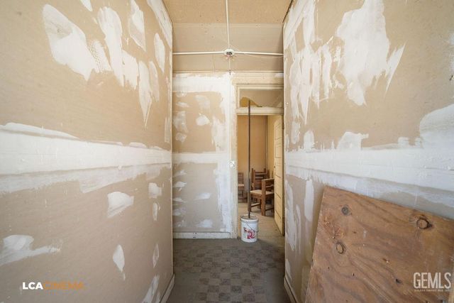 428 Center Street A, Taft, CA 93268