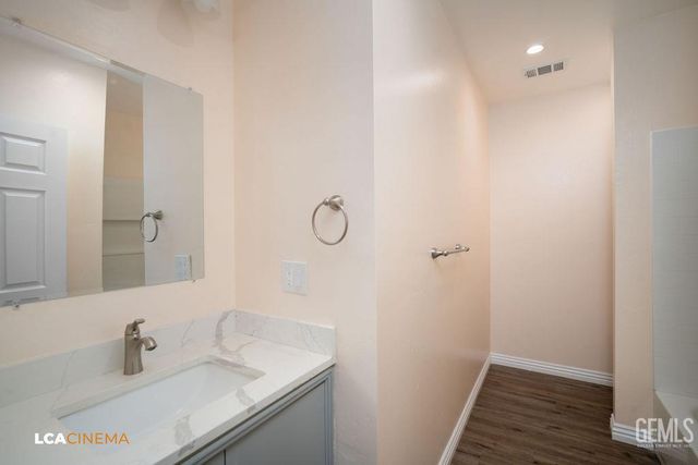 428 Center Street A, Taft, CA 93268