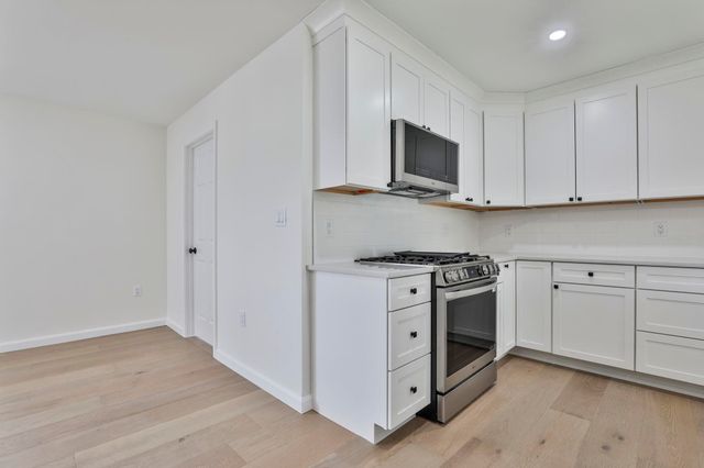 25 Autumn Lane # 24, Raymond, NH 03077