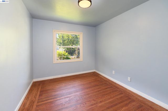 350 Strand Ave, Pleasant Hill, CA 94523