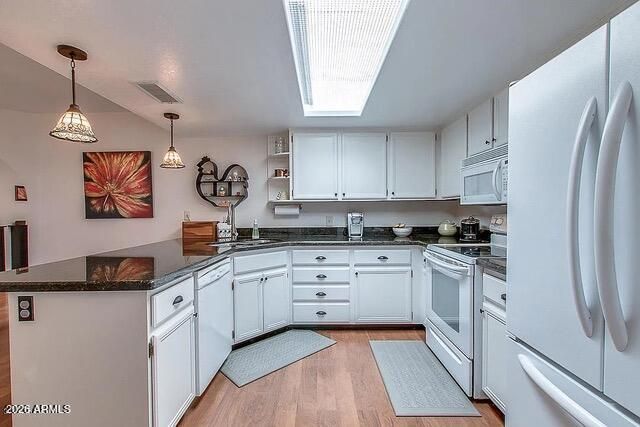 2531 E BLUEFIELD Avenue, Phoenix, AZ 85032