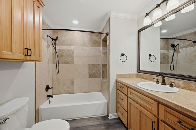 909 Thatcher Street, Denison, TX 75020