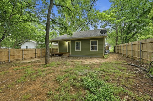 909 Thatcher Street, Denison, TX 75020