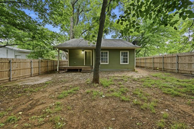 909 Thatcher Street, Denison, TX 75020