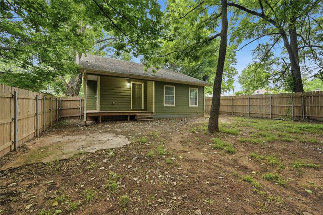 909 Thatcher Street, Denison, TX 75020