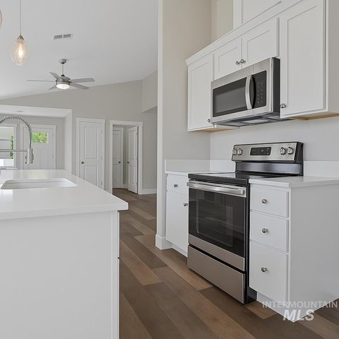 1902 Oregon Lane, Caldwell, ID 83605