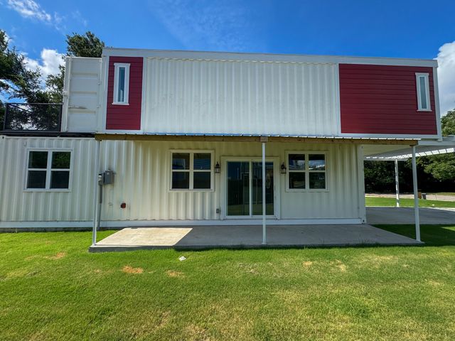 1228 Kennie Drive, Commerce, TX 75428