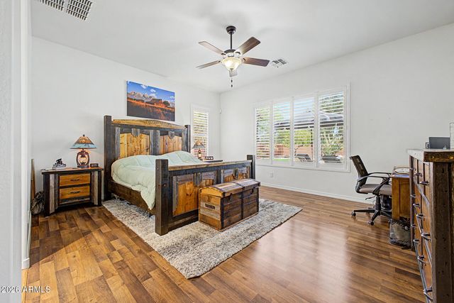 18168 W ECHO Lane, Waddell, AZ 85355