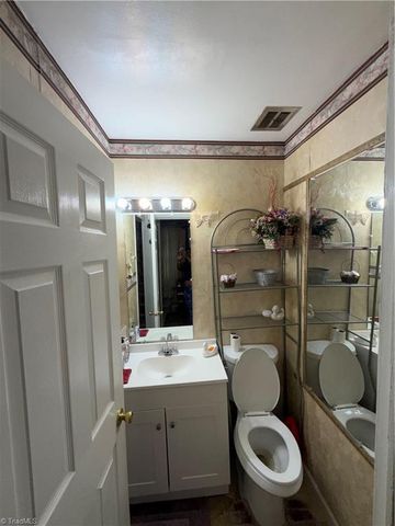 417 Clark Avenue, Greensboro, NC 27406
