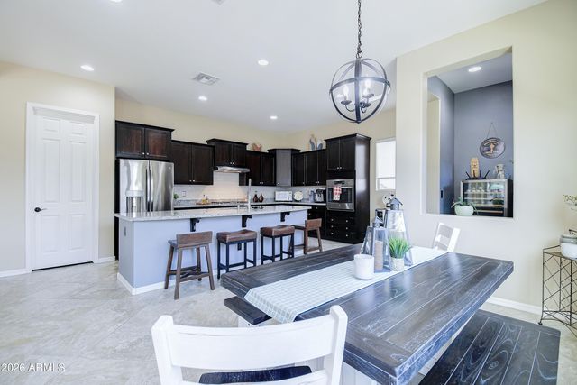 2813 E MUIRFIELD Street, Gilbert, AZ 85298