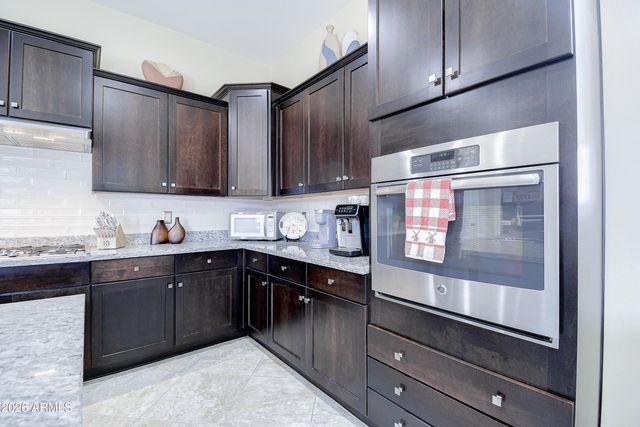 2813 E MUIRFIELD Street, Gilbert, AZ 85298