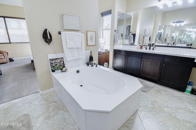 2813 E MUIRFIELD Street, Gilbert, AZ 85298