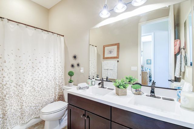 2813 E MUIRFIELD Street, Gilbert, AZ 85298