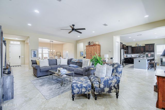 2813 E MUIRFIELD Street, Gilbert, AZ 85298