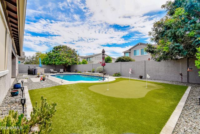 2813 E MUIRFIELD Street, Gilbert, AZ 85298