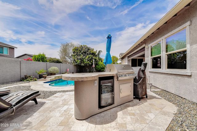 2813 E MUIRFIELD Street, Gilbert, AZ 85298