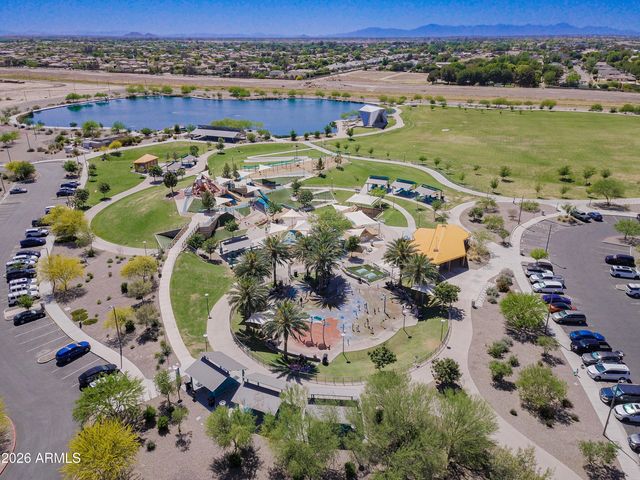 2813 E MUIRFIELD Street, Gilbert, AZ 85298
