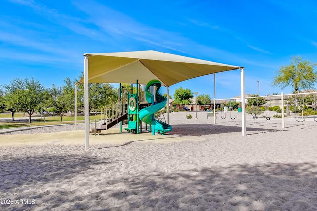 2813 E MUIRFIELD Street, Gilbert, AZ 85298