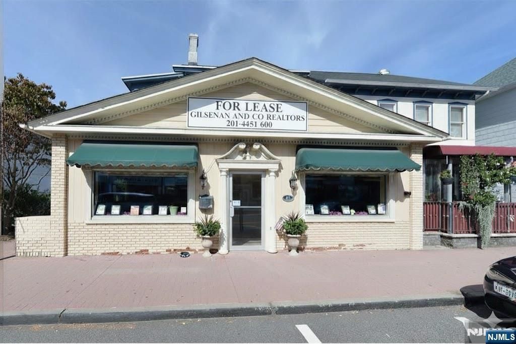 45 Main, Ramsey, NJ 07446