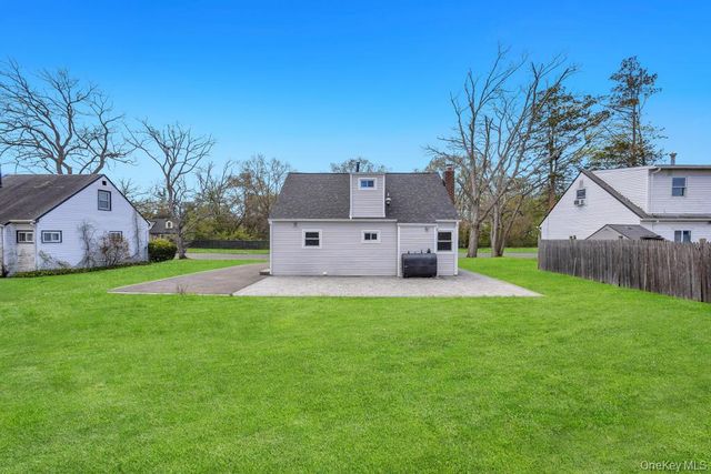 69 Parkway Boulevard, Wyandanch, NY 11798