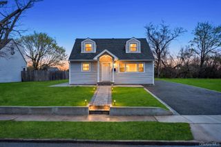 69 Parkway Boulevard, Wyandanch, NY 11798