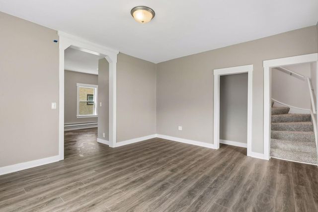 2587 2nd Avenue E, North Saint Paul, MN 55109