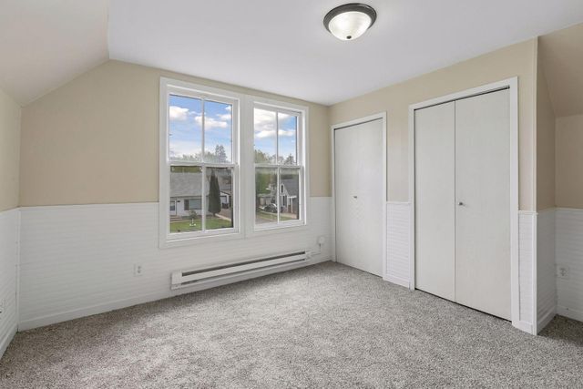 2587 2nd Avenue E, North Saint Paul, MN 55109