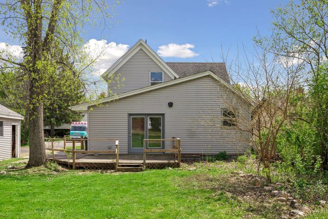 2587 2nd Avenue E, North Saint Paul, MN 55109