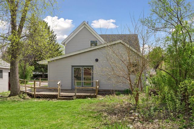 2587 2nd Avenue E, North Saint Paul, MN 55109