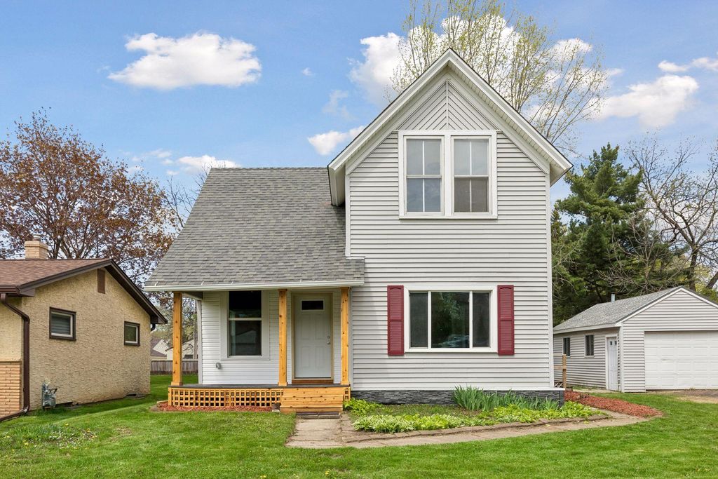 2587 2nd Avenue E, North Saint Paul, MN 55109 — photo 2