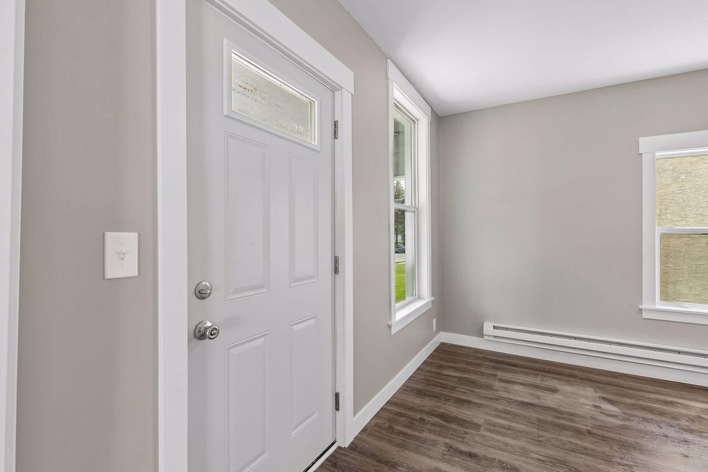 2587 2nd Avenue E, North Saint Paul, MN 55109 — photo 5