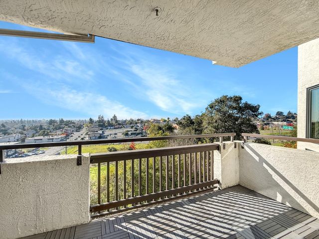 21239 Gary Drive 110, Castro Valley, CA 94546