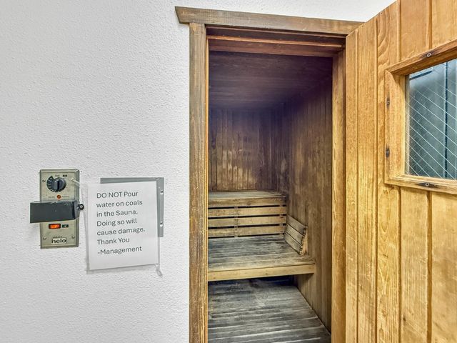 21239 Gary Drive 110, Castro Valley, CA 94546