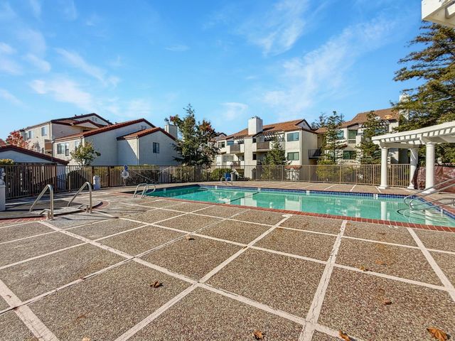 21239 Gary Drive 110, Castro Valley, CA 94546