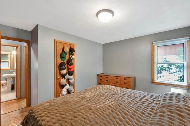 2113 7th Street N, Fargo, ND 58102