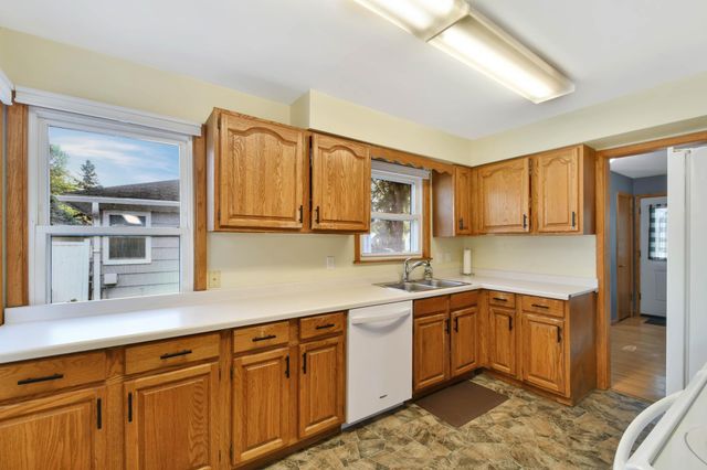 2113 7th Street N, Fargo, ND 58102