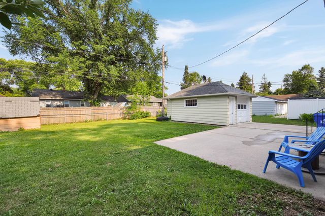 2113 7th Street N, Fargo, ND 58102